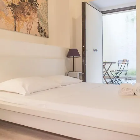 Bed & Breakfast Santi Quattro Al Colosseo Rome