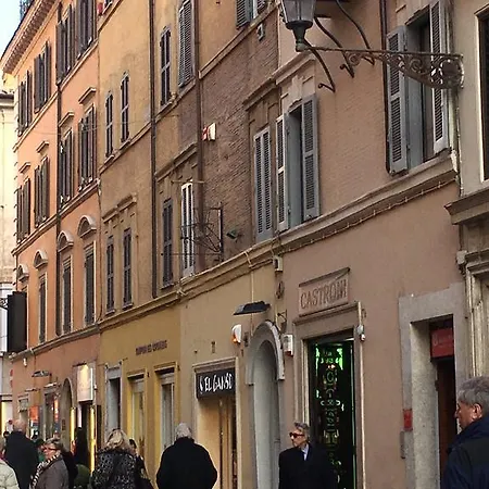 Domus Frattina Bed & Breakfast *