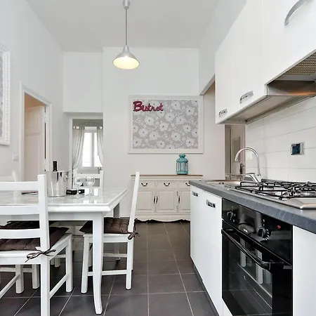 Charming Antonia 300 Mt From Colosseum Apartment Rome