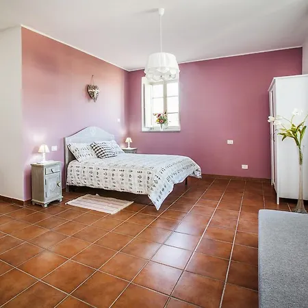 Casale Appio 2* Roma