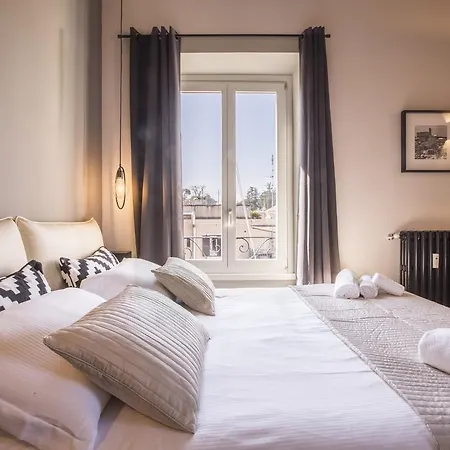 Eve Penthouse Colosseo Appartement