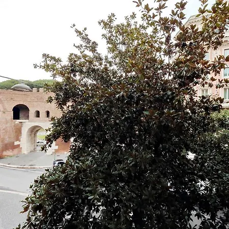 Relais At Via Veneto Pensionat