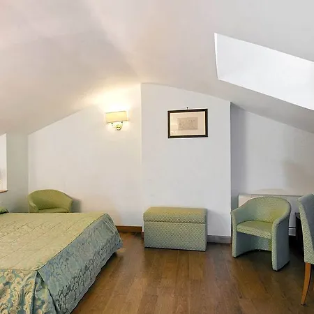 Otel Della Torre Argentina Roma