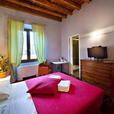 Suburbe 2* Rome