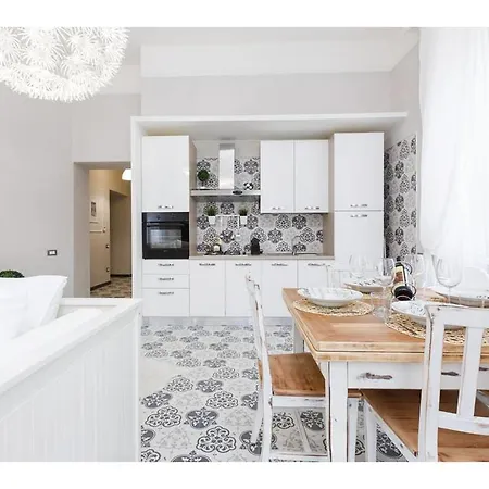 Trevi Fountain Deluxe - Your Italian Holidays Apartment