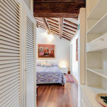Apartment Appartamento Piazza Del Parlamento 3 *