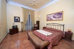 Hotel Cr137 - San Giovanni, Piazza Tuscolo Rome