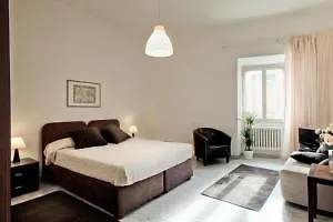 Vespasiano מלון 4*