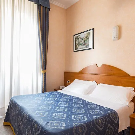 Baltik Hotel 2*