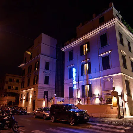 Center 2 Hotel 3*