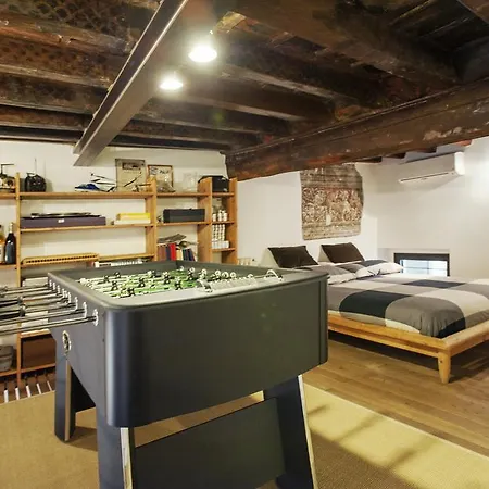 Portico Apartment *