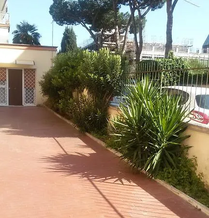 La Casetta Gialla Di Edoardo Appartement *