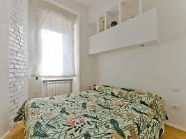 Hotel Via Della Giuliana 83 *