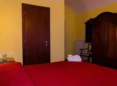 San Pietro Candia 25 Affittacamere 3*