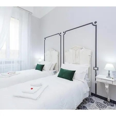 Trevi Fountain Deluxe - Your Italian Holidays Apartment Rome