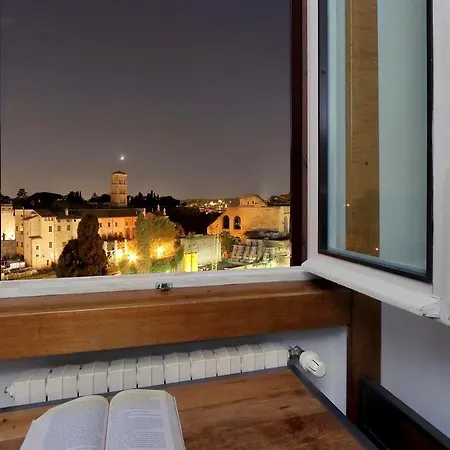 Apartment Fori Imperiali Rome