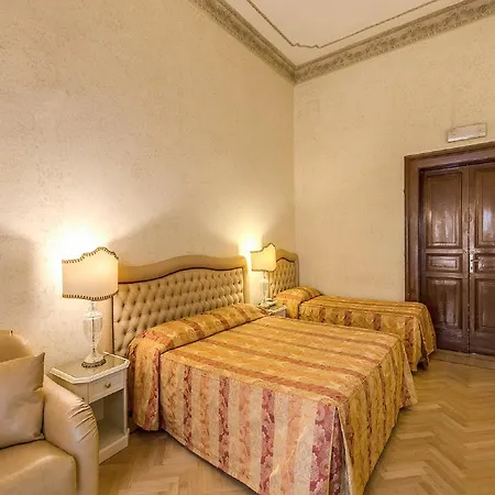 Labelle Hotell 2*