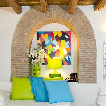 Domus Spagna Capo Le Case 3*