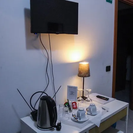 Guest house Suites Holiday Rooms