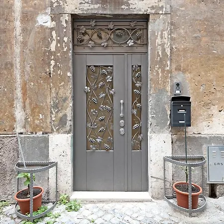 White Flat Rione Monti Apartment *