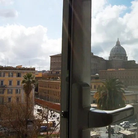 Bed & Breakfast Luiza Vatican House