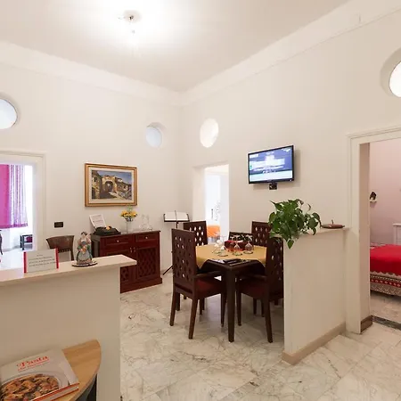 Simon's Place Roma