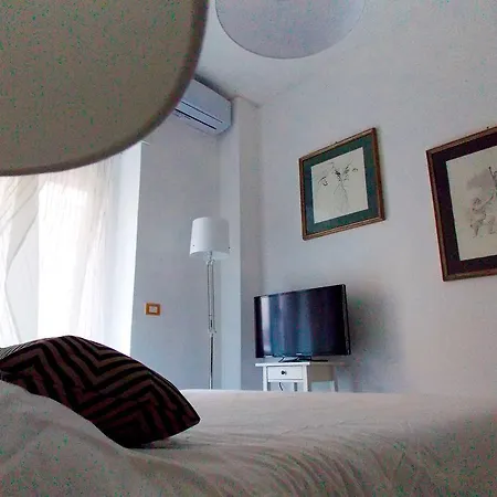 Flaneur Bed & Book Guest house Rome