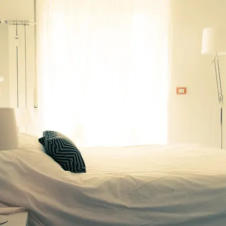 Flaneur Bed & Book Guest house