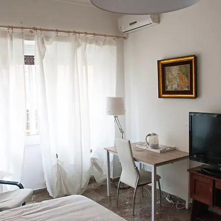 Guest house Flaneur Bed & Book *