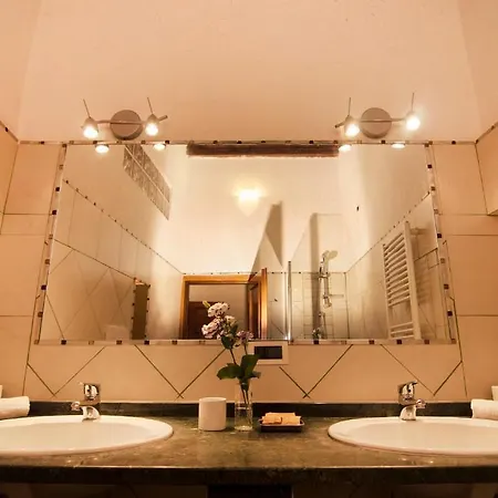 Guest house Guest House O Affittacamere Magenta Fico 2 2*
