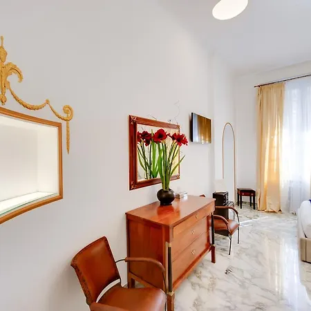 Queen Palace Rome