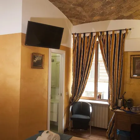 Salaria Luxury