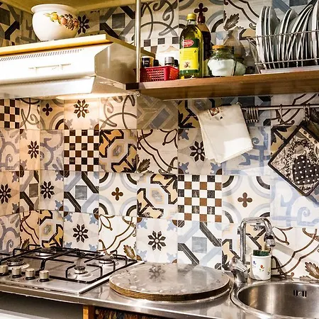 La Casetta Di Tiziana Apartmán *