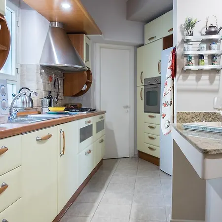 Glorioso Stylish Apartment
