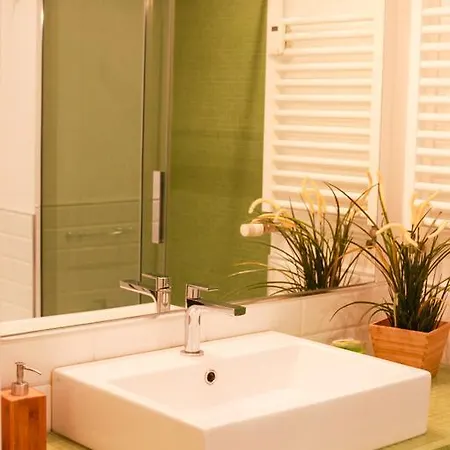Via Mascagni Apartment Rome