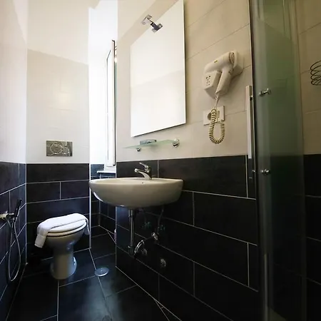 Pisa Hotel *