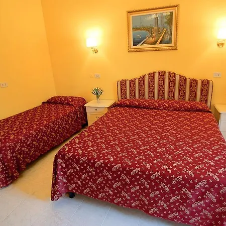 Imperial Deluxe Rome