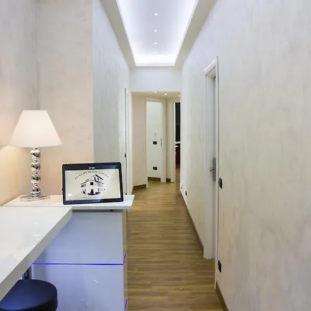 Luxury Savini Bed & Breakfast Rome