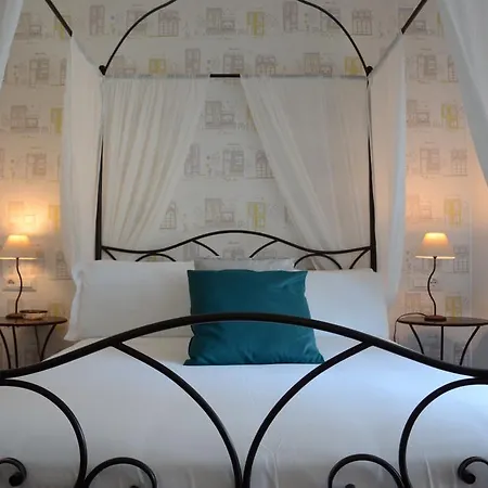 Adelina Guest house 2*