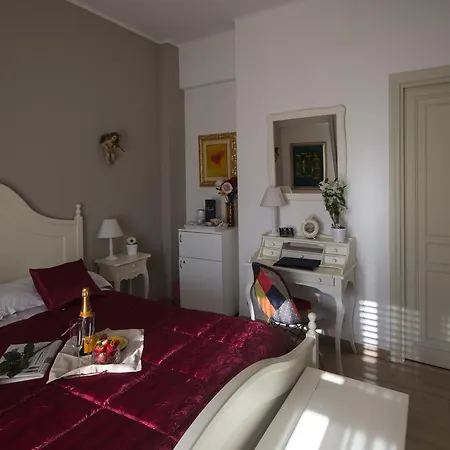 Vatican Doors Bed & Breakfast