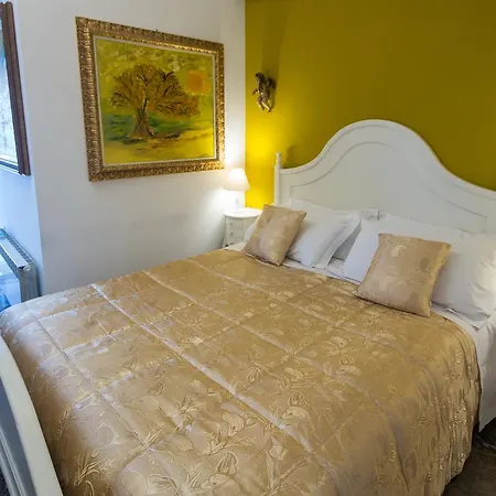 Bed & Breakfast Vatican Doors *