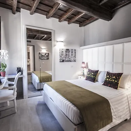 Guest house Town House Spagna- Luxury Rooms With Jacuzzi Bath Rome