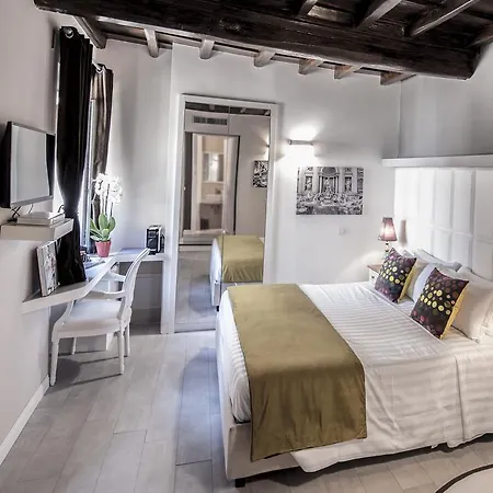 Town House Spagna- Luxury With Jacuzzi Bath *