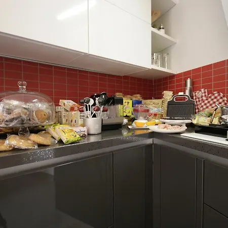 Sinfonia Sul Tevere Bed & Breakfast 3*