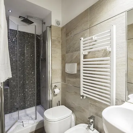 Town House Spagna Affittacamere 2*