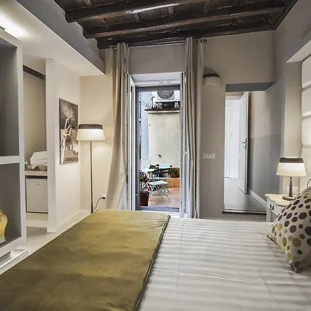 Town House Spagna 2*