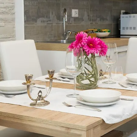 Nido All'aventino Apartment
