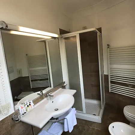 Delle Province 4* Roma