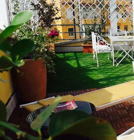 Bed & Breakfast Al Civico 3*