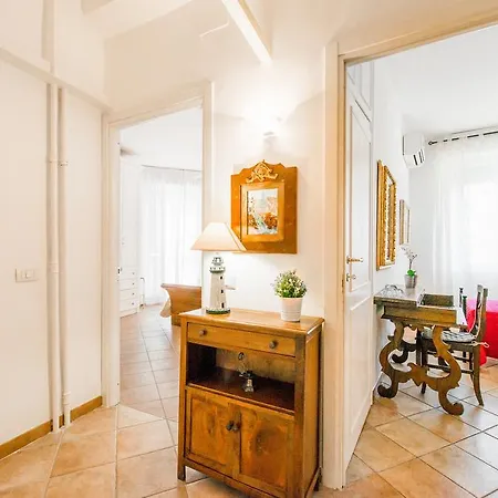 Maison Velia San Giovanni Apartment *